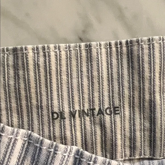 DL1961 Hepburn Wide Leg Striped Chinos - Picture 4 of 9